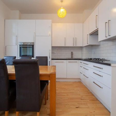 Lovely 2 Bedroom Apartment In Tooting Londyn Zewnętrze zdjęcie