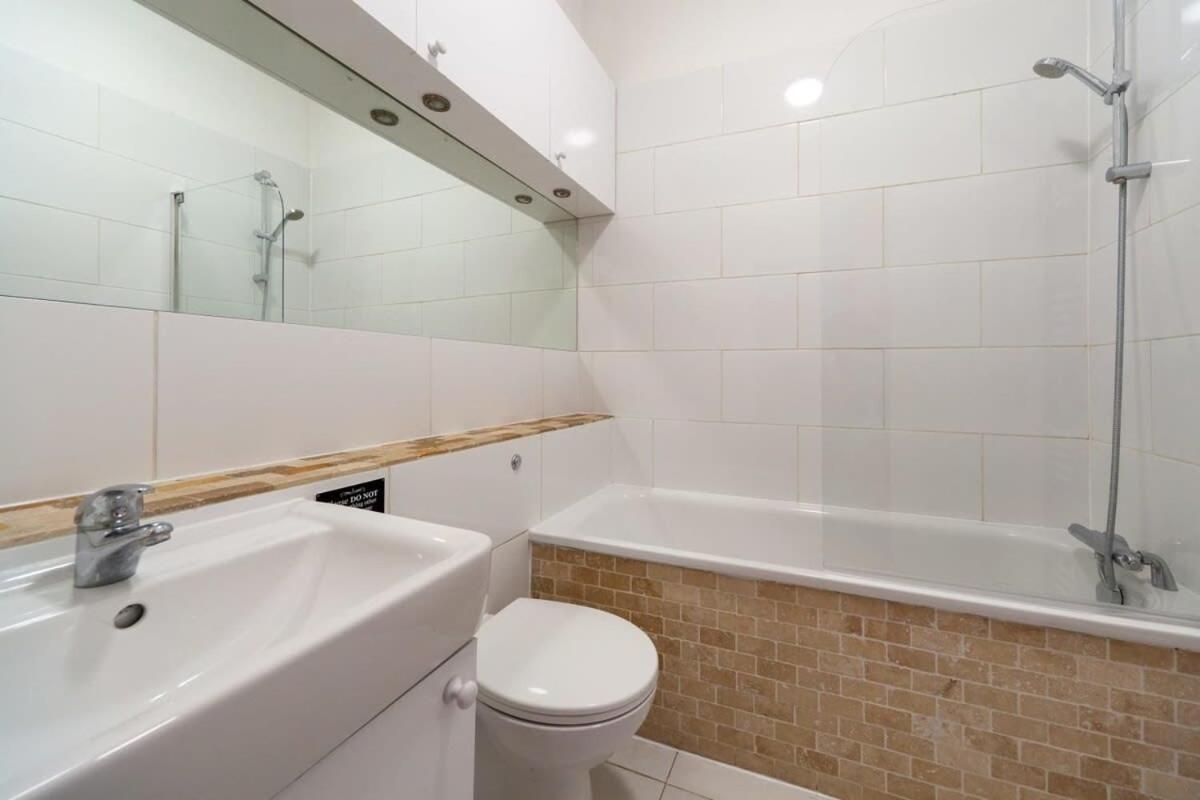 Lovely 2 Bedroom Apartment In Tooting Londyn Zewnętrze zdjęcie