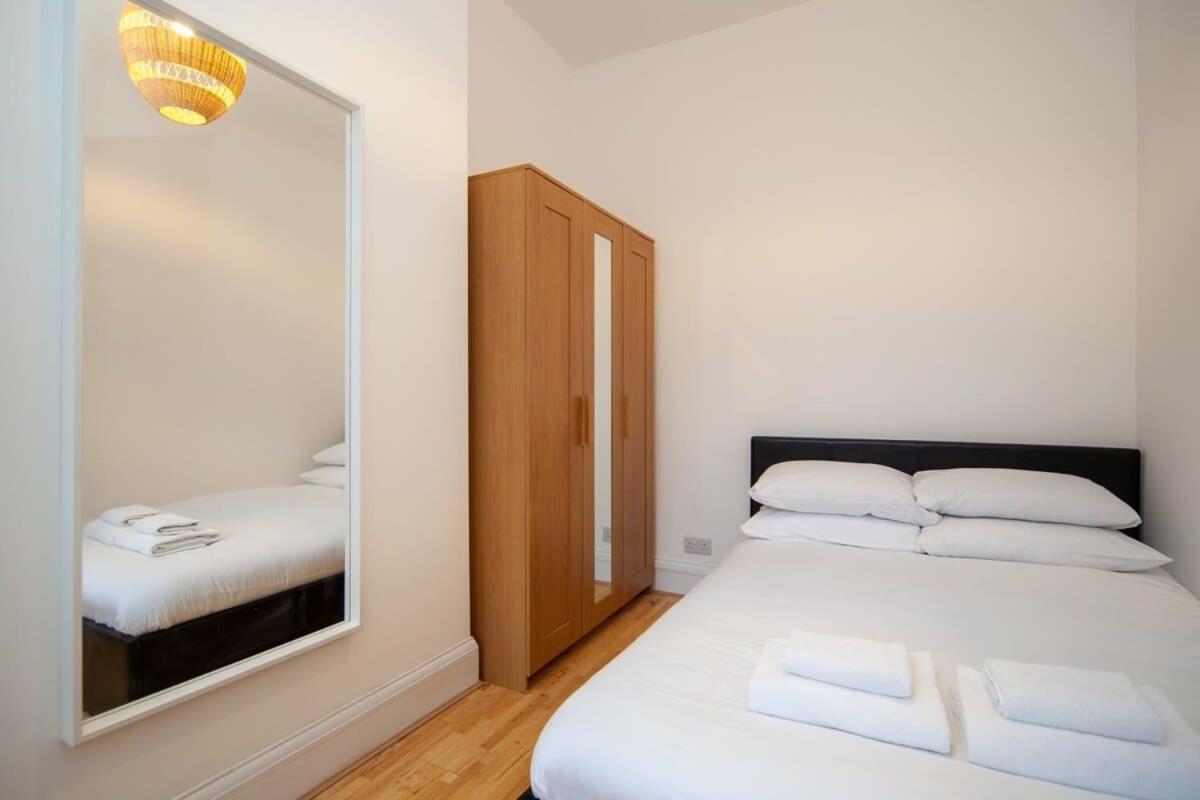 Lovely 2 Bedroom Apartment In Tooting Londyn Zewnętrze zdjęcie
