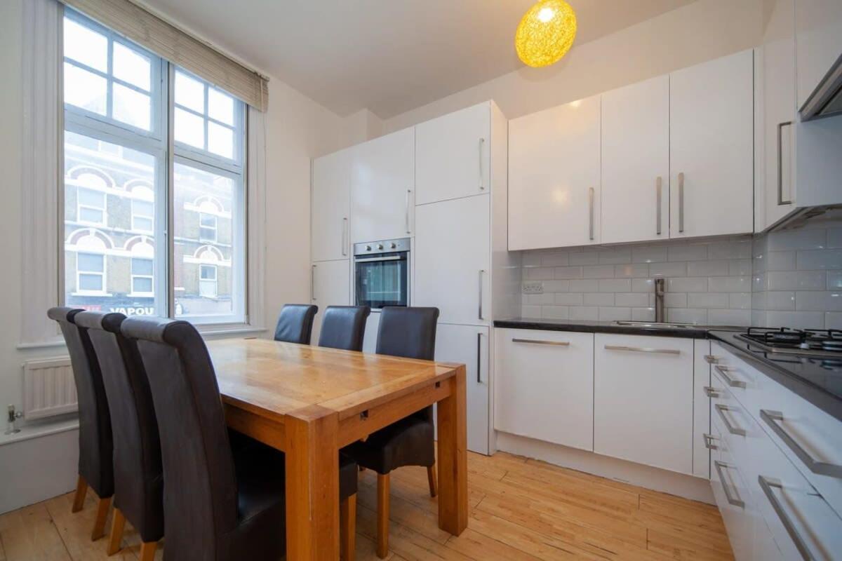 Lovely 2 Bedroom Apartment In Tooting Londyn Zewnętrze zdjęcie